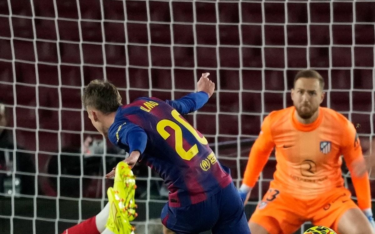 防他？不存在的！小罗的盘带是艺术