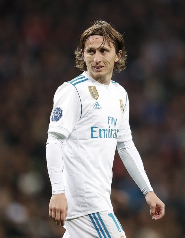 马加特：足球不能光靠数据和高科技；如果有机会想再爬泰山