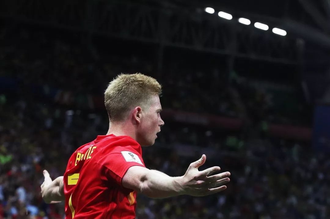 状态不错！4号秀克尼佩尔半场9中7轰18分