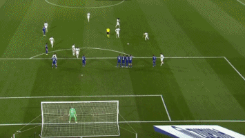 吕文君庆祝夺冠：是海港的三连冠，更是上海的三连冠